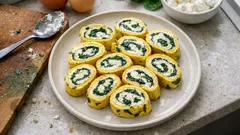 Rotolini di frittata al forno: 5 ripieni facili per un buffet ordinato