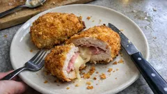 Cordon bleu in friggitrice ad aria: croccanti fuori, filanti dentro