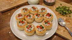 Vol-au-vent con salsa al tonno: ripieno cremoso senza cottura, pronto in pochi minuti