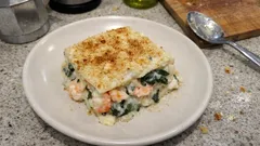 Lasagne bianche al salmone e mazzancolle: cremose, leggere e facili da fare