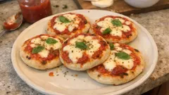 Pizzette in padella: pronte in pochi minuti, senza accendere il forno
